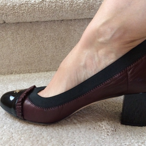 SOLD Authentic Chanel Lambskin Pumps, Size 40 - Picture 9 of 9